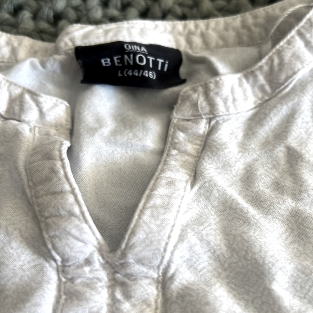 Gina Benotti blouse. Loose fitting. Very soft material Size L - Picture 2 of 6